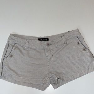 K23 Rusty gray and white shorts